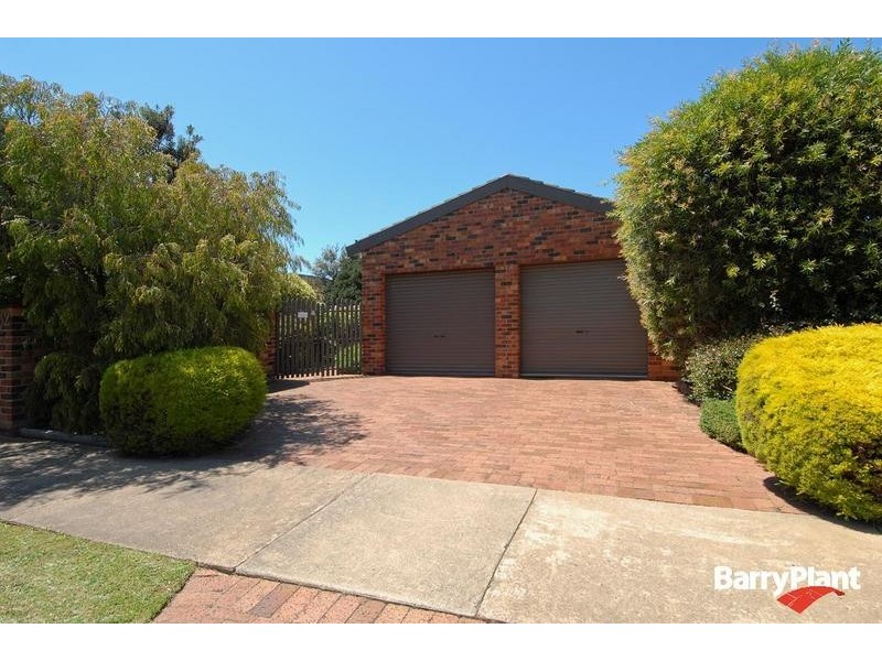 32 Holyhead Drive, Torquay VIC 3228