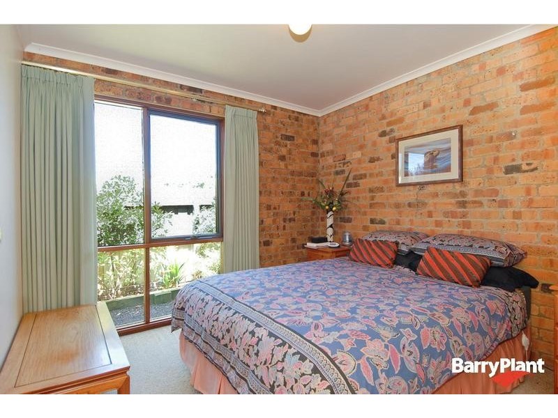 32 Holyhead Drive, Torquay VIC 3228