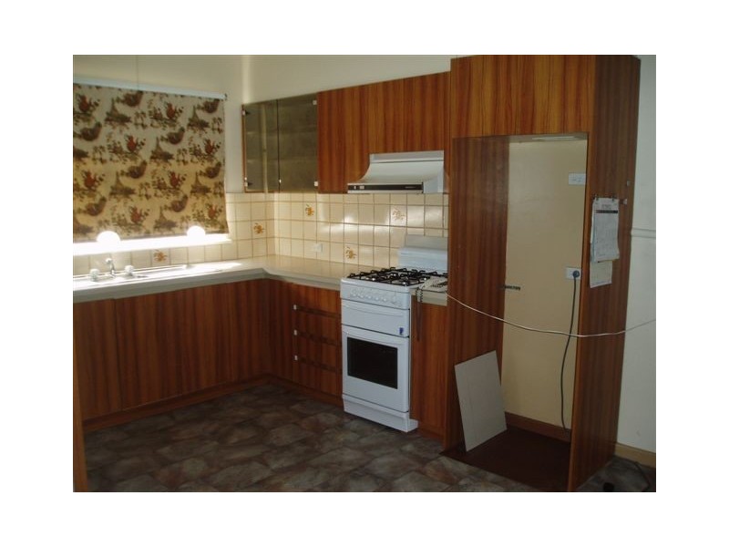18 Sladen Street, Hamlyn Heights VIC 3215