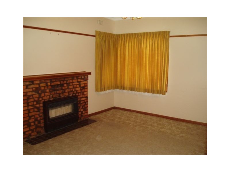 18 Sladen Street, Hamlyn Heights VIC 3215