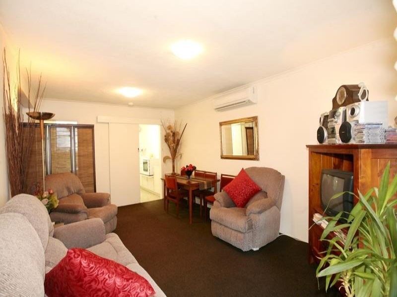 4/45 Barrabool Road, Highton VIC 3216