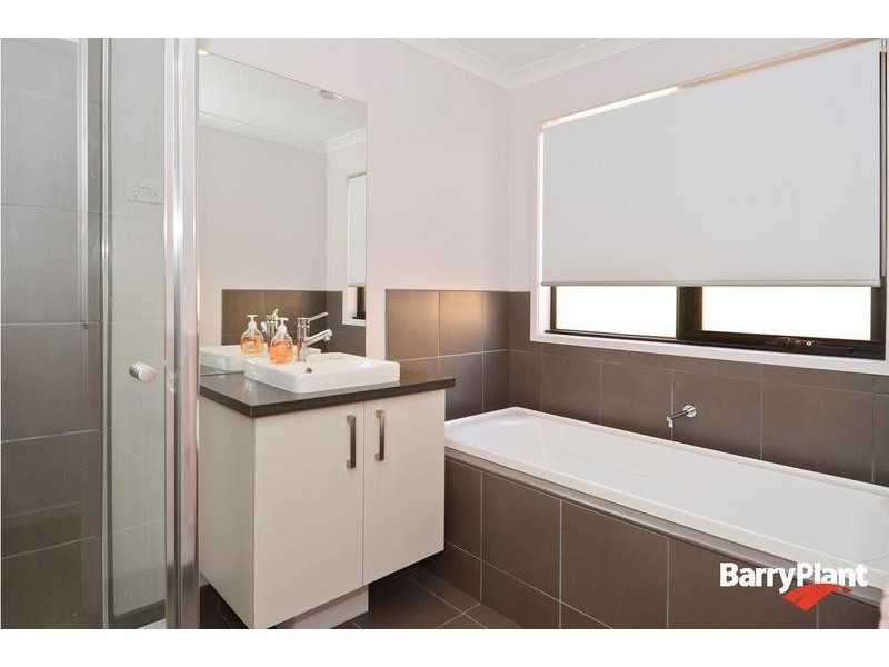 82 Centreside Drive, Torquay VIC 3228
