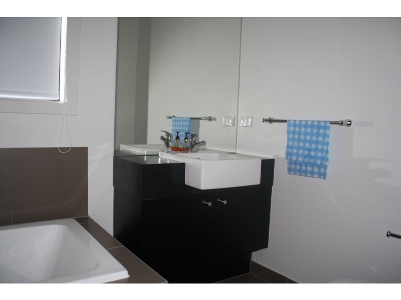 30 Eton Road, Torquay VIC 3228