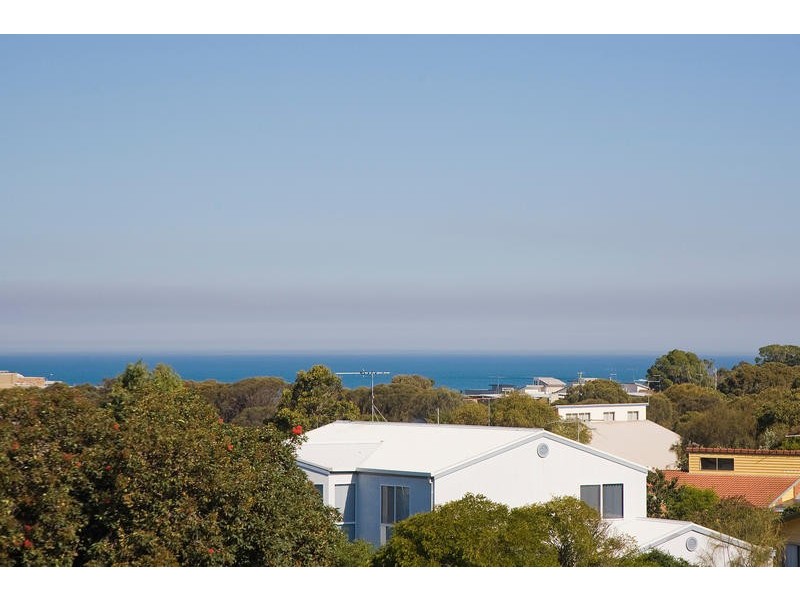 102 Fischer Street, Torquay VIC 3228