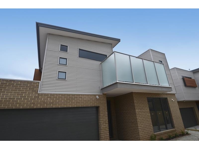 2/44 Bristol Road, Torquay VIC 3228