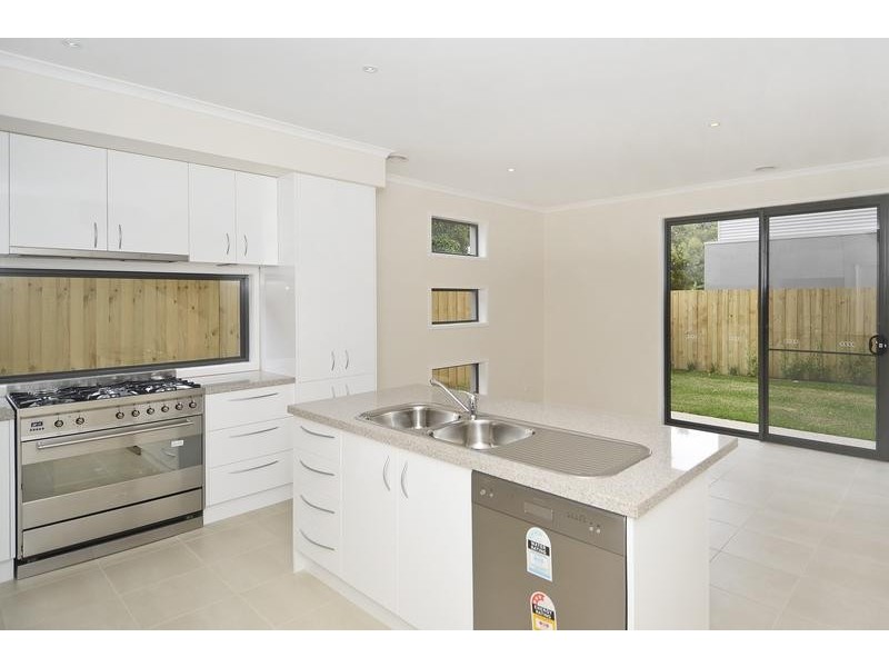 2/44 Bristol Road, Torquay VIC 3228