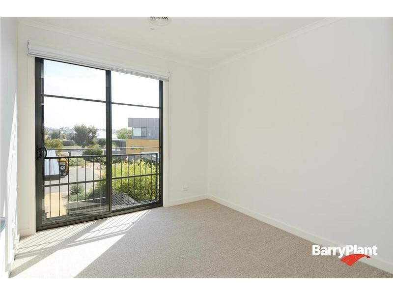10 Shore Place, Torquay VIC 3228