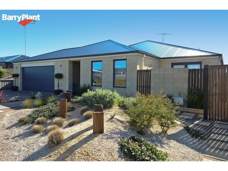 18 Seahaze Drive, Torquay VIC 3228