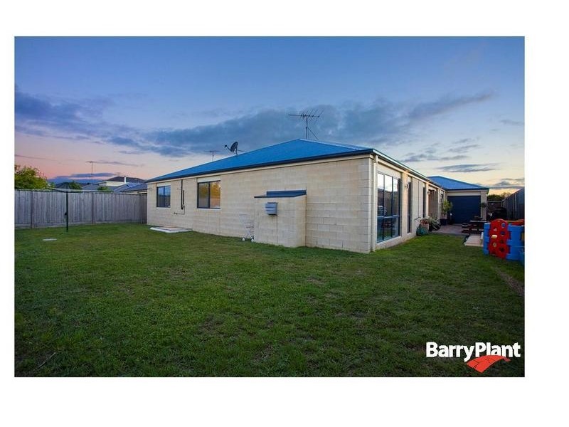 18 Seahaze Drive, Torquay VIC 3228