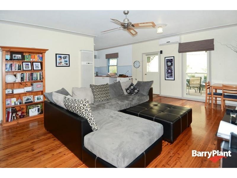 2/84 Beach Road, Torquay VIC 3228