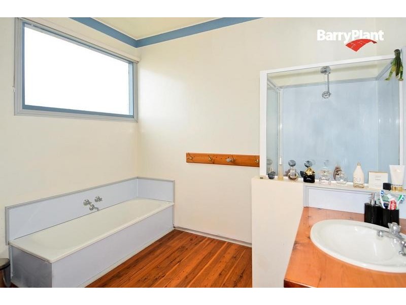 2/84 Beach Road, Torquay VIC 3228