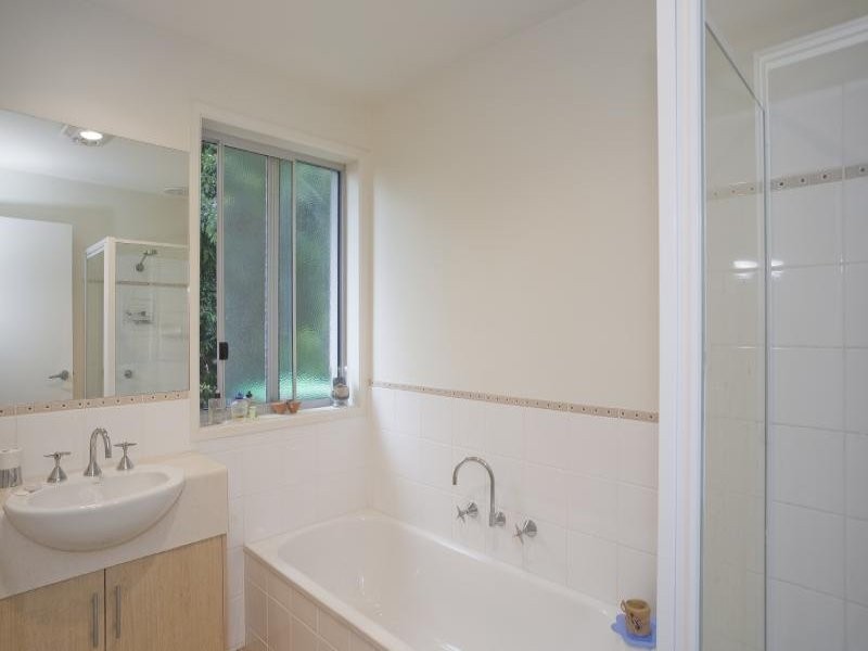1/100 Fischer Street, Torquay VIC 3228