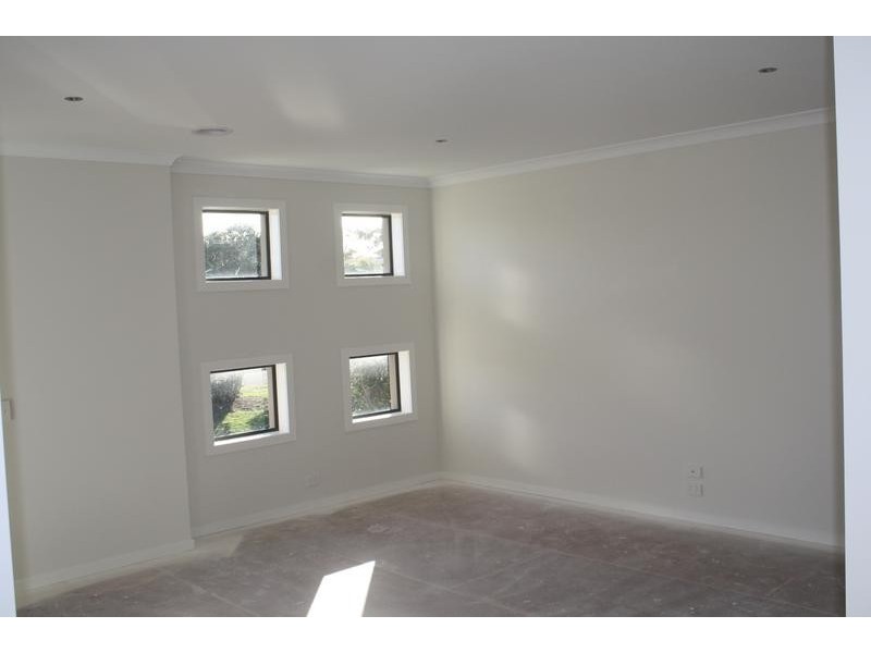 16 Pride Street, Torquay VIC 3228