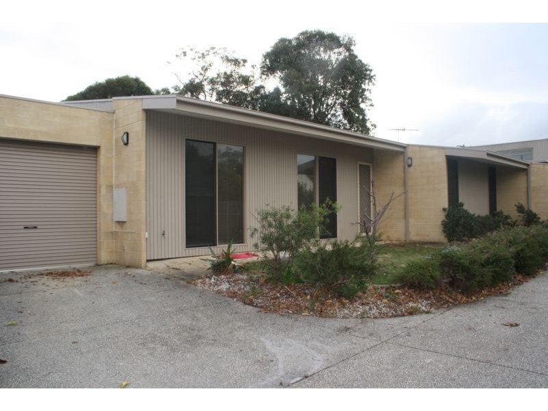 2/39 Spring Street, Torquay VIC 3228