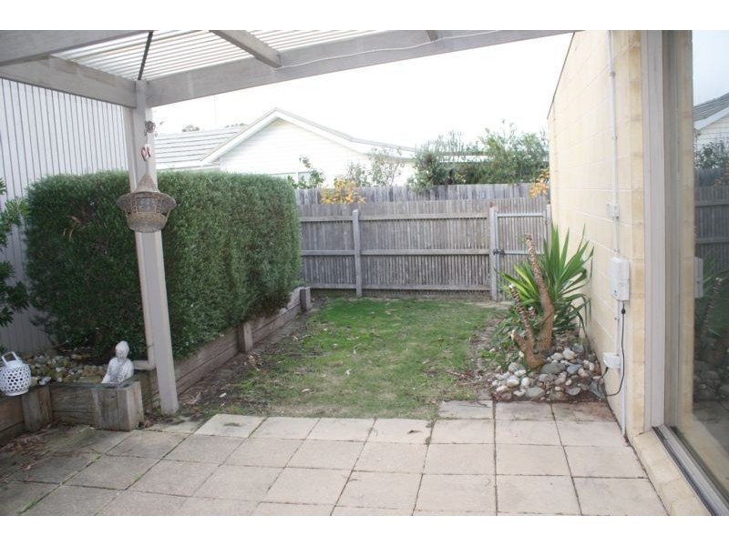 2/39 Spring Street, Torquay VIC 3228