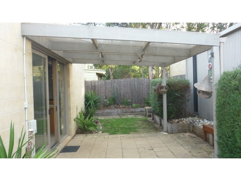 2/39 Spring Street, Torquay VIC 3228