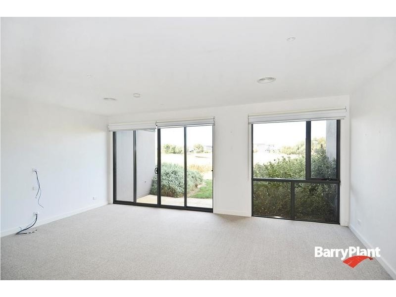 10 Shore Place, Torquay VIC 3228