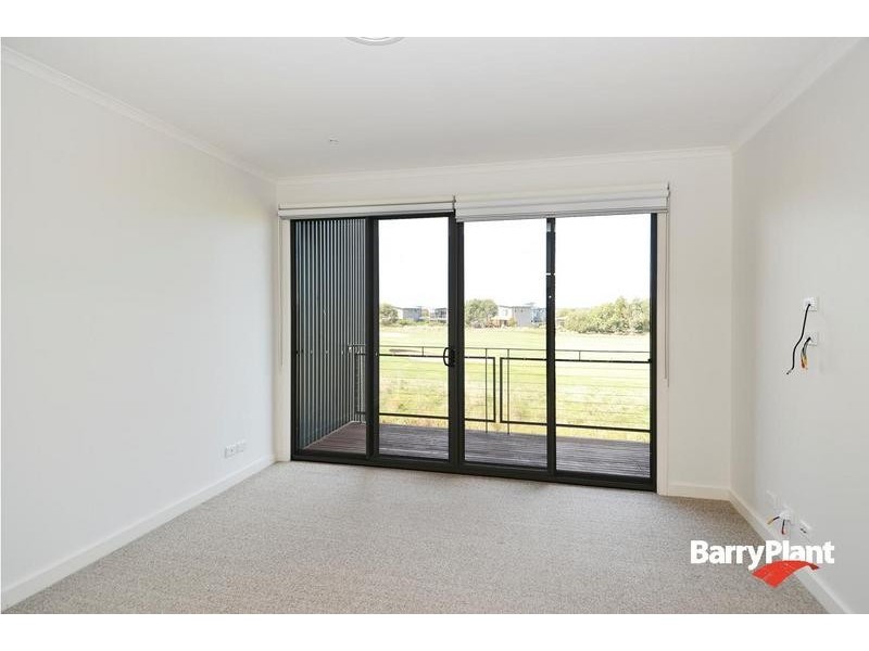 10 Shore Place, Torquay VIC 3228