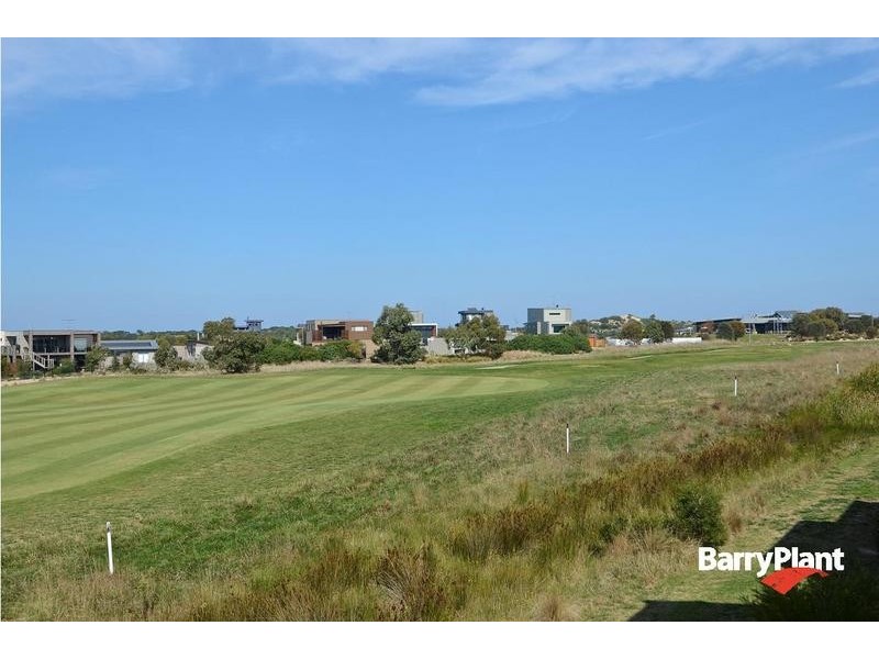 10 Shore Place, Torquay VIC 3228