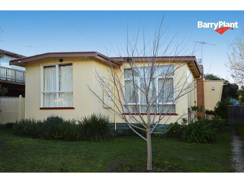 52 Beach Road, Torquay VIC 3228