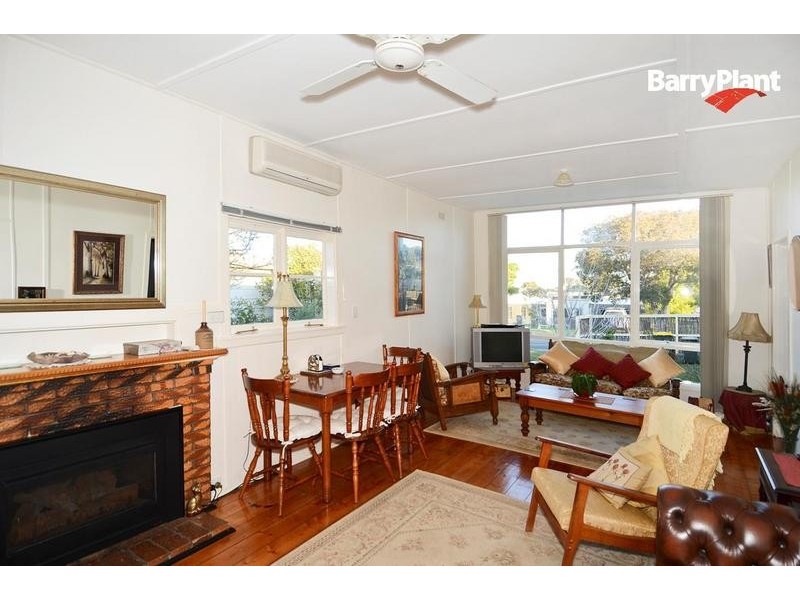 52 Beach Road, Torquay VIC 3228