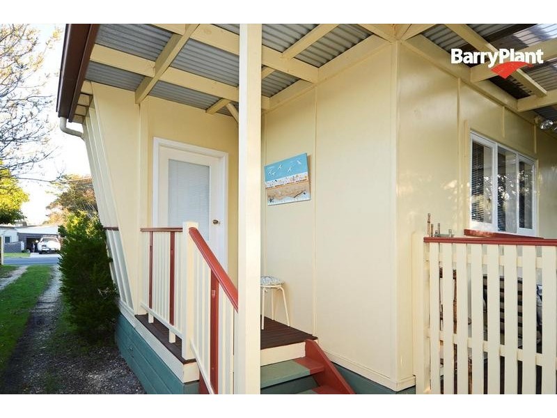 52 Beach Road, Torquay VIC 3228
