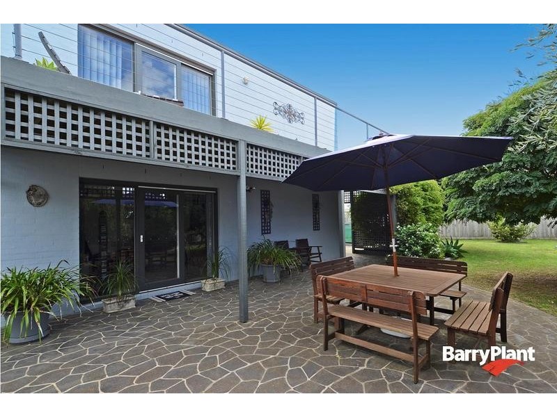 23 Boscarne Ave, Torquay VIC 3228