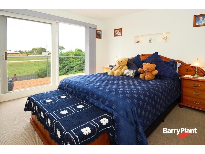 23 Boscarne Ave, Torquay VIC 3228