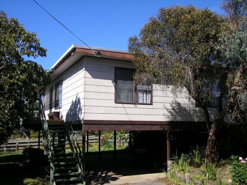 17 Inveray Ave, Jan Juc VIC 3228