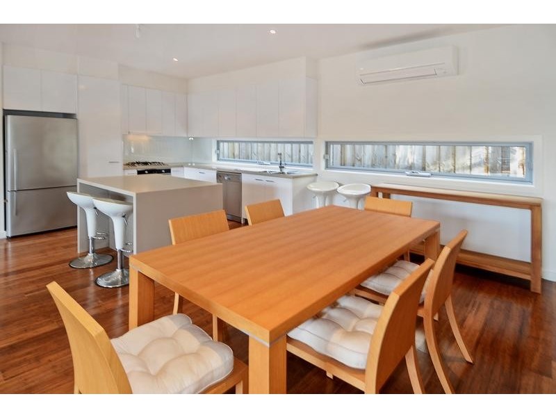 2/18A Spring Street, Torquay VIC 3228