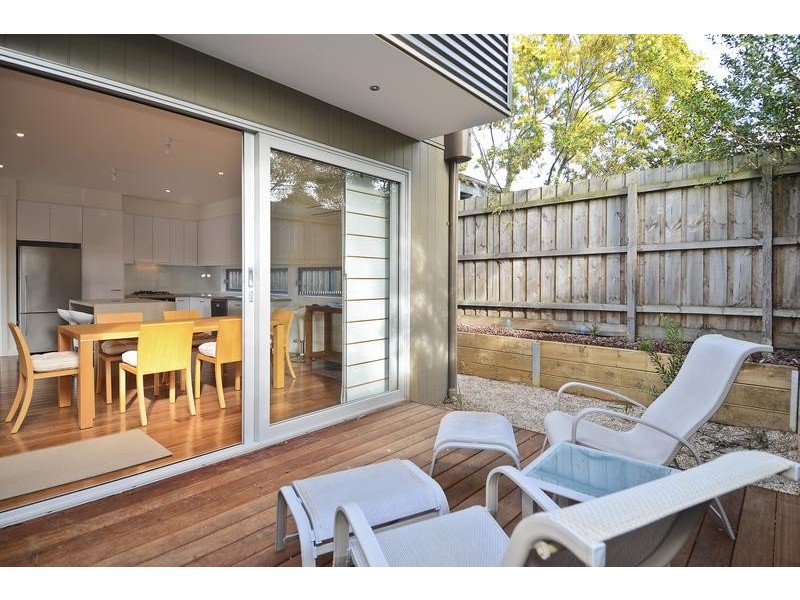 2/18A Spring Street, Torquay VIC 3228
