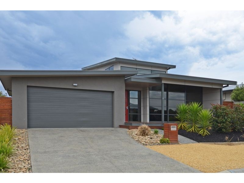 17 Swamp Gum Drive, Torquay VIC 3228