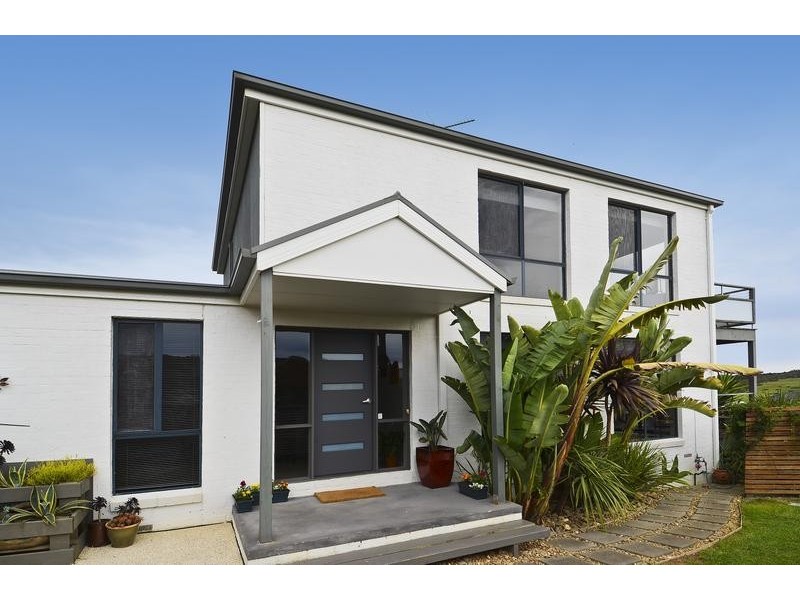 11 Casuarina Ave, Torquay VIC 3228