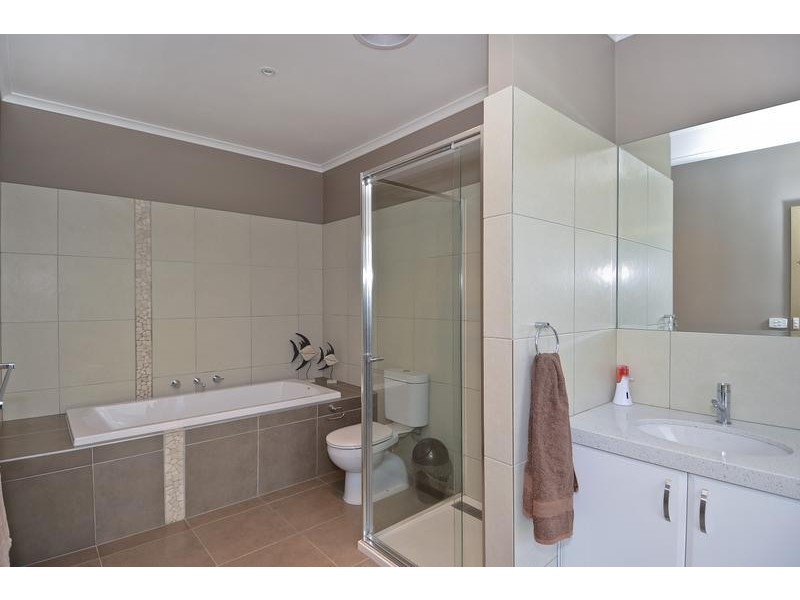 5 Liesbet Close, Torquay VIC 3228
