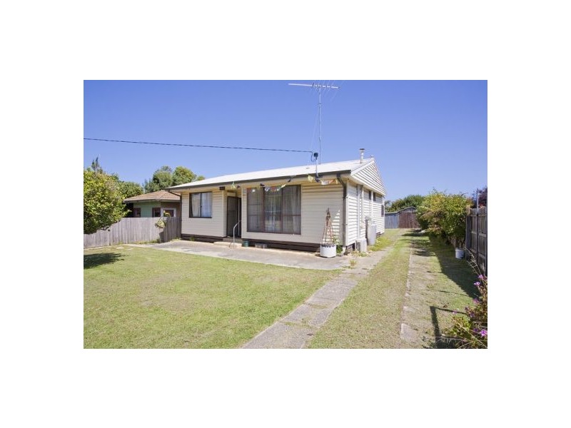 63 Central Avenue, Torquay VIC 3228