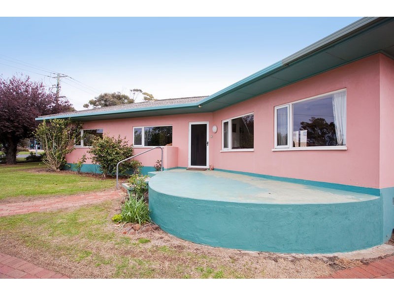 42 Bristol Road, Torquay VIC 3228