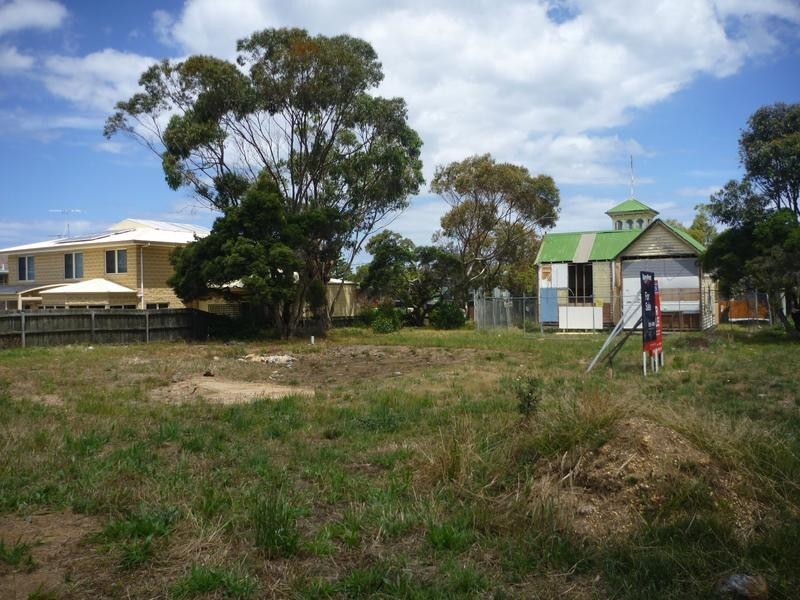 4 Anderson Street, Torquay VIC 3228