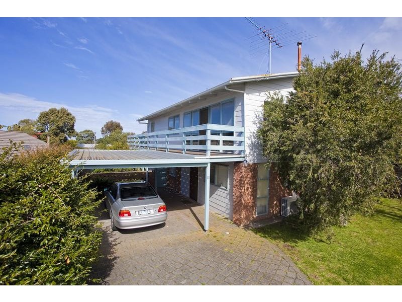 11 Gogoll Crescent, Torquay VIC 3228