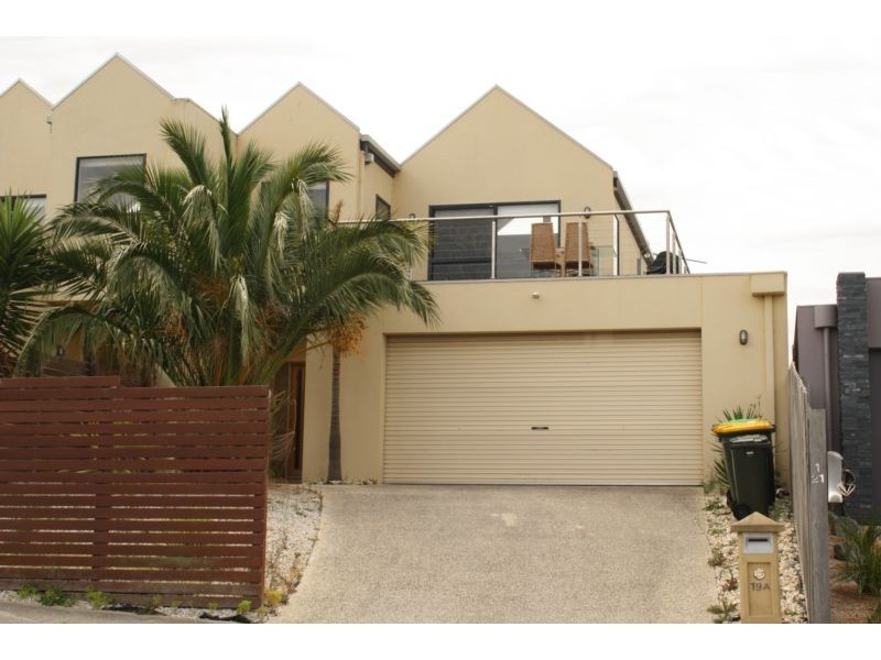 19a Pomora Ave, Torquay VIC 3228