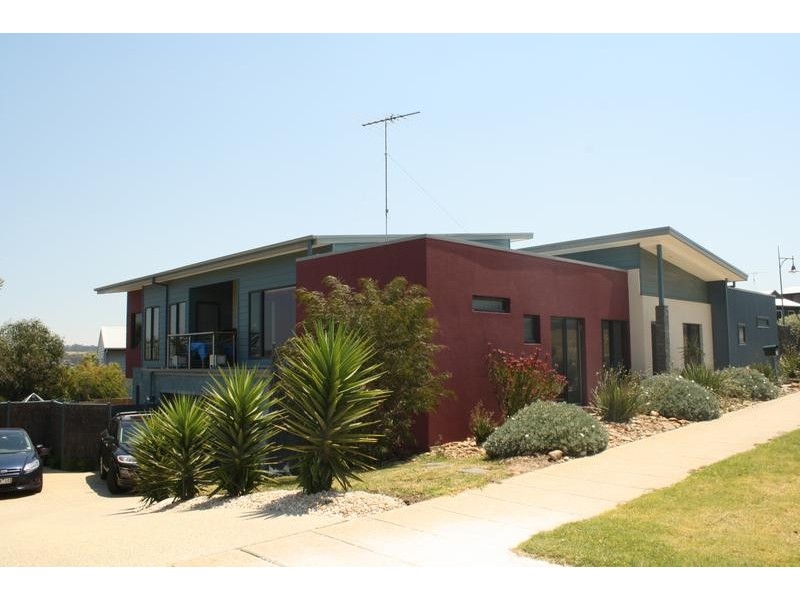 73 Alleyne Ave, Torquay VIC 3228