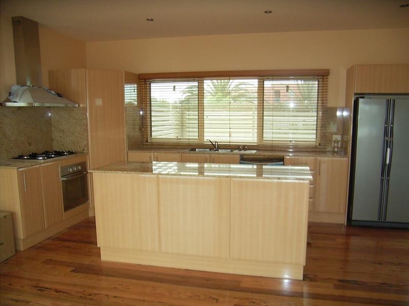 1/17 The Esplanade, Torquay VIC 3228