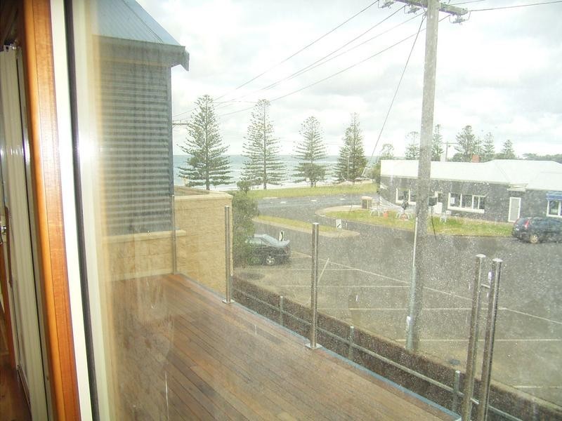 1/17 The Esplanade, Torquay VIC 3228