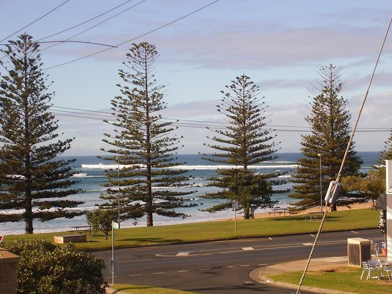 1/17 The Esplanade, Torquay VIC 3228