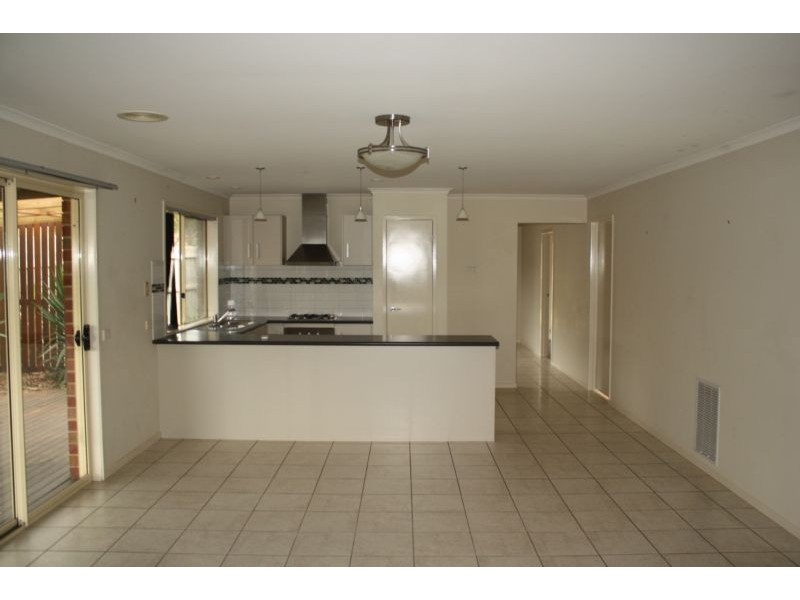 8 Danawa Drive, Torquay VIC 3228