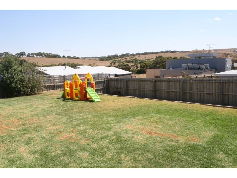8 Danawa Drive, Torquay VIC 3228