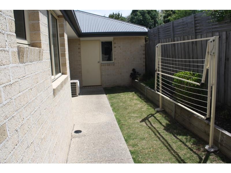 1/5 Ozan Cres, Jan Juc VIC 3228
