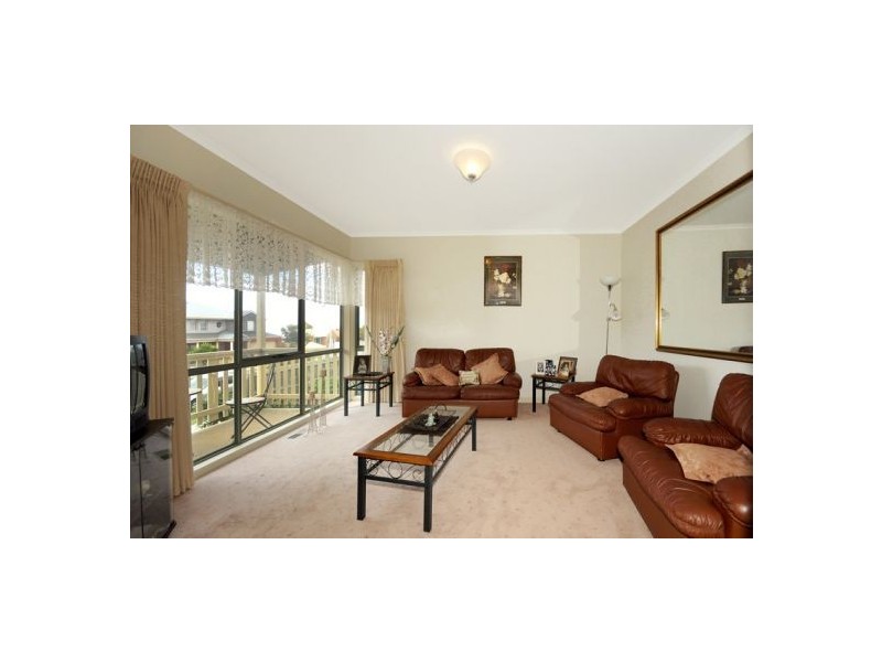 143 Fischer Street, Torquay VIC 3228