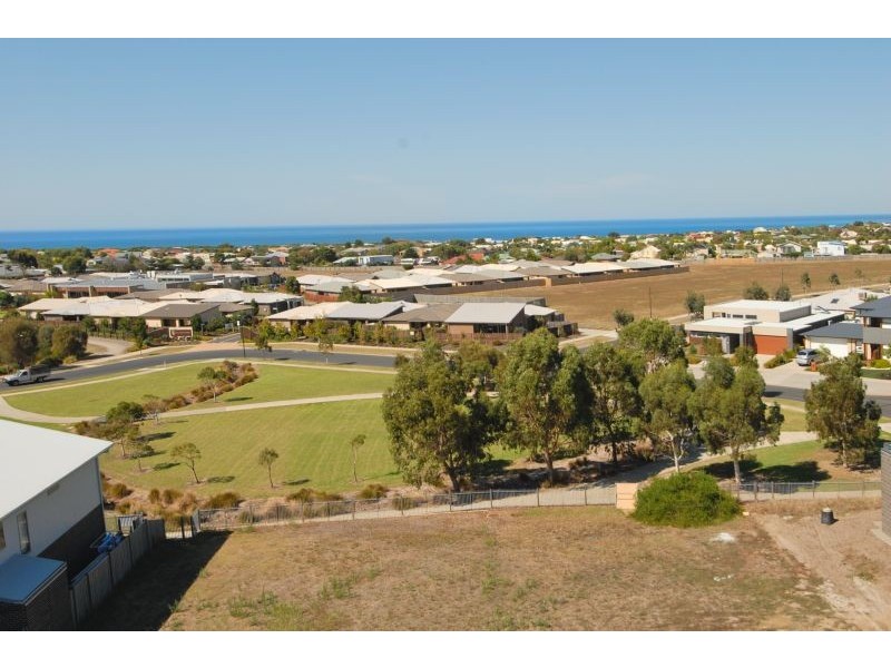 10 Seaward Way, Torquay VIC 3228