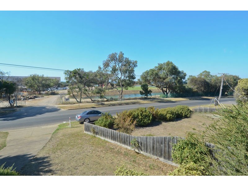 8 Hoylake Avenue, Jan Juc VIC 3228