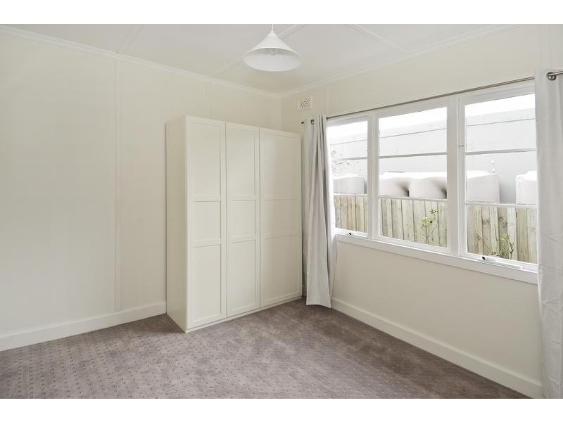 1/19 Henty Street, Torquay VIC 3228